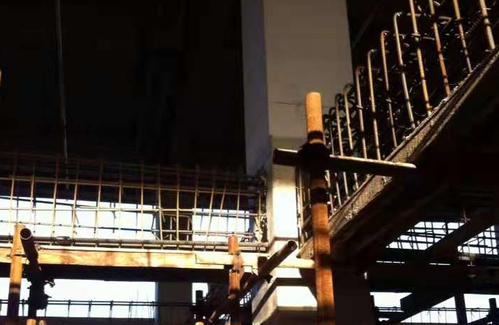南川一厂房梁柱截面加大施工